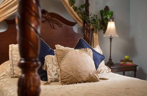 Coeur d'Alene Cama Y Desayuno | The Roosevelt Inn & Spa