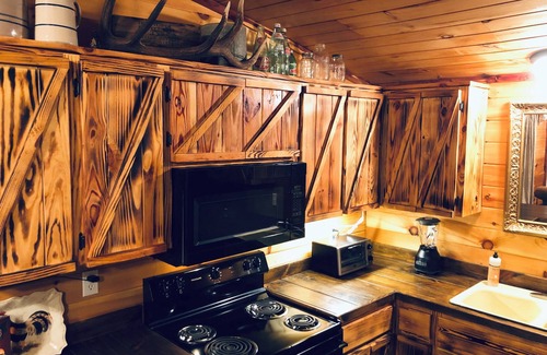 Compton Cabina | The Roost-Close to Buffalo River & Wilderness Rider