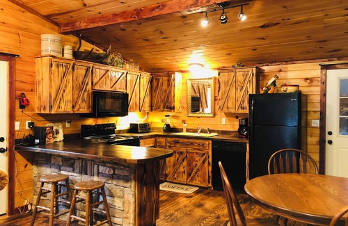 Compton Cabina | The Roost-Close to Buffalo River & Wilderness Rider