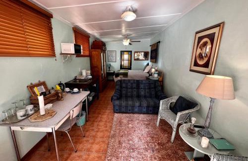 Cradock Casa | The Rose and Olive