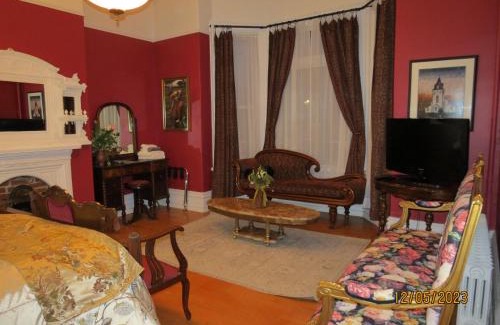 Downtown St. John's Cama Y Desayuno | The Roses Heritage Inn