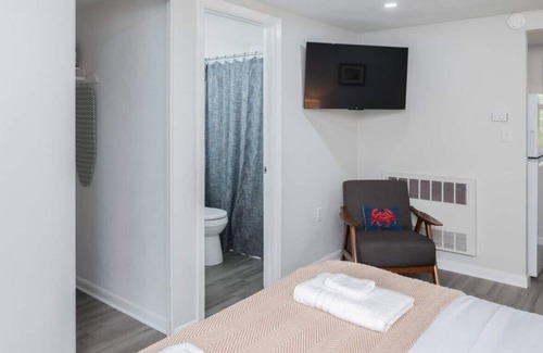 Old Mystic Apartamento | The Rossie Studio · Near Mystic, Casinos + USCGA