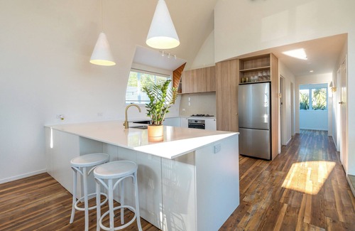 Surfdale Casa | The Round House - an architect-designed holiday home on Waiheke Island