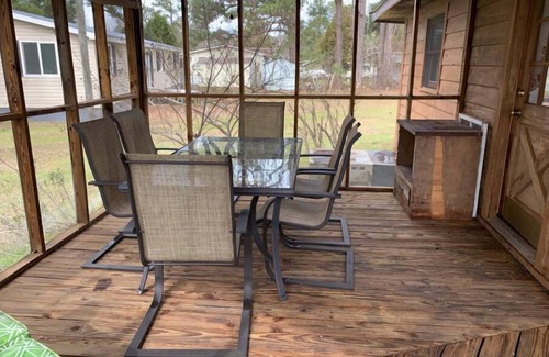 Summerton Cabina | La casa redonda en Potato Creek