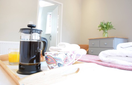 Woodbridge Cabaña | THE ROUND HOUSE, pet friendly, with open fire in Framlingham