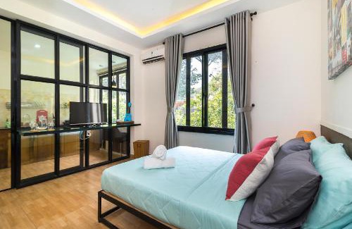Delicias Casa | The Roundabout Hideout Room 1