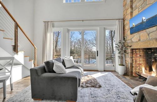 Wrightsville Casa | The Roundtop Chalet romantic couples getaway