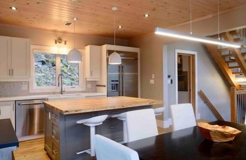 Utterson Casa | The Rowanwood - Muskoka Cottage Retreat
