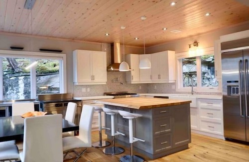 Utterson Casa | The Rowanwood - Muskoka Cottage Retreat