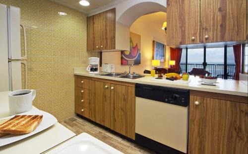 Zona Hotelera Complejo | The Royal Cancun All Villas Resort
