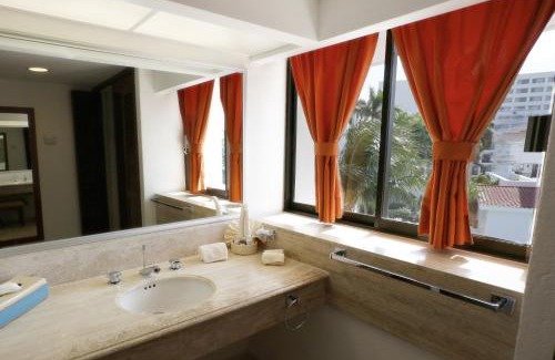 Zona Hotelera Complejo | The Royal Cancun All Villas Resort