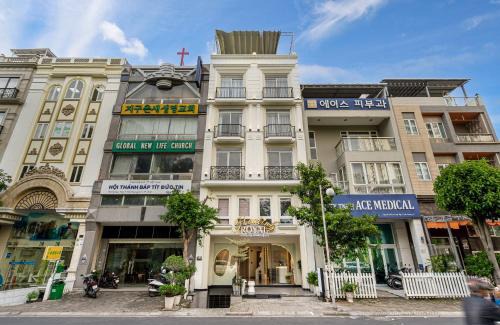 Phu My Hung Hotel | The Royal Healing - Phu My Hung
