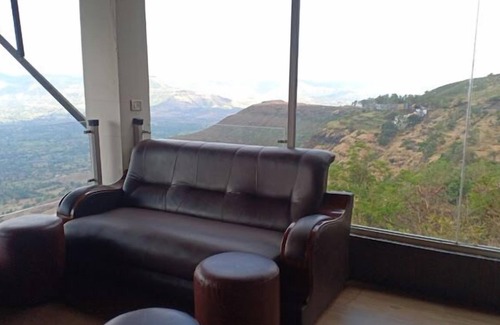 Panchgani Complejo | The Royal Heaven by Joy Suites