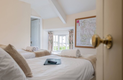 Gillamoor Hotel | The Royal Oak Inn