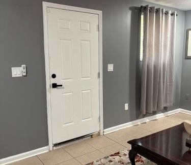 Westside Casa | The Royal Retreat 3 Br Getaway