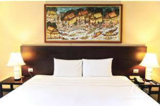 Bang Phlat Hotel | The Royal River Hotel