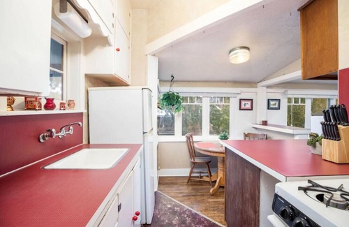 Lower Avenues Apartamento | The Ruby Suite - Charming Historic Avenues's Apt