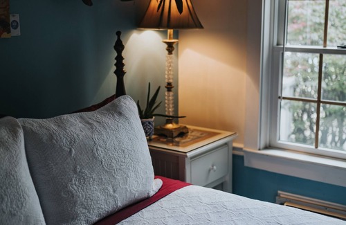 North Eastham Casa | The Rugosa Guest House