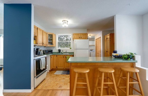 Gatineau Casa | The rural, lakeside Mountains/Beamish