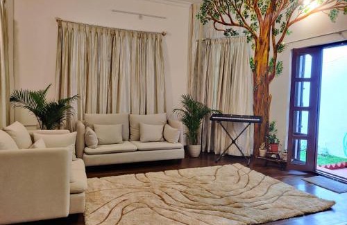 Koramangala Casa | The Rustic Manor - Homestay