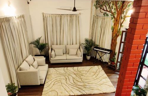 Koramangala Casa | The Rustic Manor - Homestay