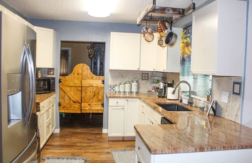Port Malabar Casa | The Rustic Retreat: Heated Pool, Movie Theater, Event Rental !!