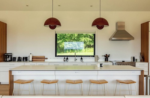 Copake Lake Casa | The Rye House: All-Season Paradise w/Pool+Hot Tub