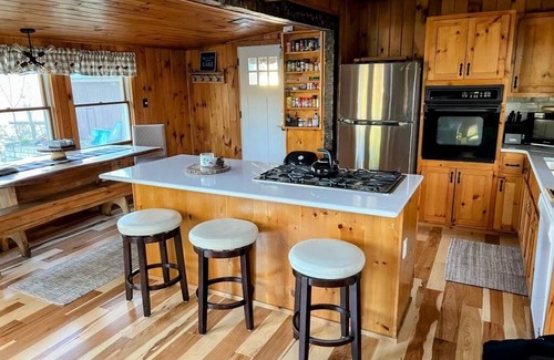 Gloversville Casa | The Sacandaga Lakeside Escape - NEWLY RENOVATED 2024!