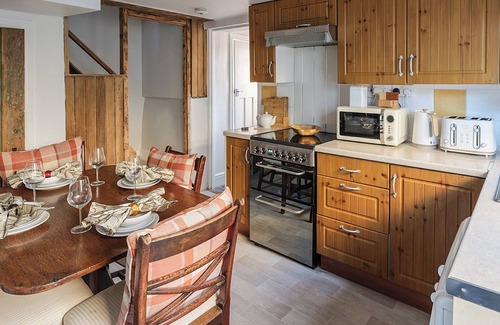 West Boldon Cabaña | The Saddlers Cottage