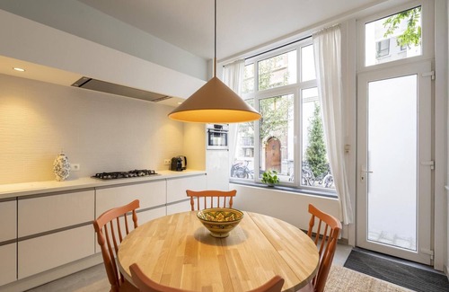 Antwerp Casa | The Saffron Dress in Antwerp