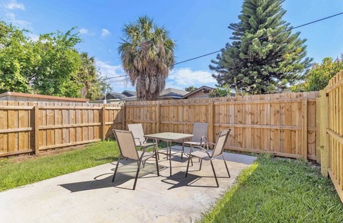 Tampa Apartamento | The Saint – 2BR Home | Central Tampa