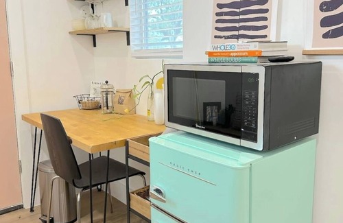 Blackshear-Prospect Hill Apartamento | The Salon . Tiny Living with Big Vibes . Walkable