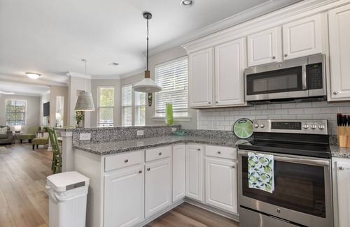 Bluffton Casa | The Salty Lime- 4 Bedroom Townhouse in the heart of Old Town!