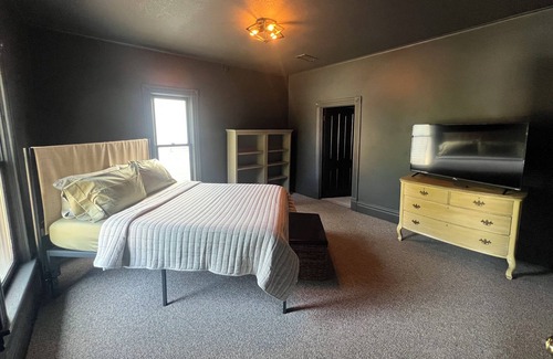 Stillwater Casa | The Sam Bloomer Victorian! 1800’s gothic Victorian just steps from Main Street