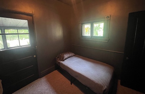 Stillwater Casa | The Sam Bloomer Victorian! 1800’s gothic Victorian just steps from Main Street