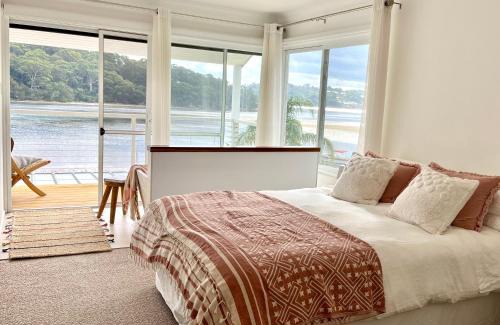 Maianbar Casa | The Sandbar House, Royal National Park, waterfront beach house
