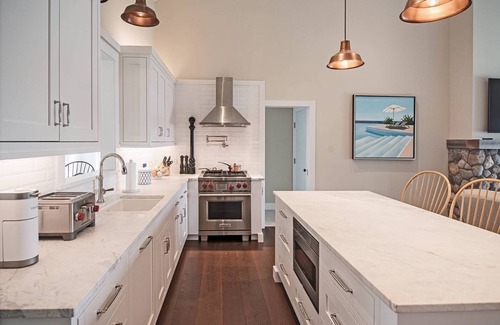 Bridgehampton Casa | The Sandbox! Completely renovated in-town 3br, 2+ bath with pool & poolhouse.