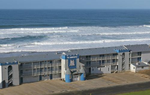 Nelscott Hotel | The Sandcastle Beachfront Hotel