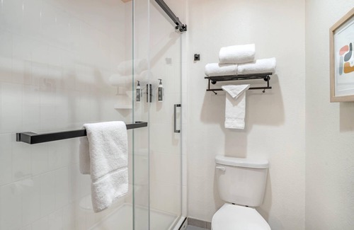 Santa Rosa Hotel | The Sandman Santa Rosa Sonoma, Ascend Hotel Collection