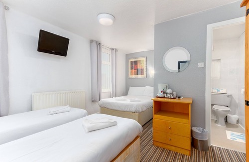 Blackpool Town Center Hotel | The Sandringham Court Hotel and Apartment