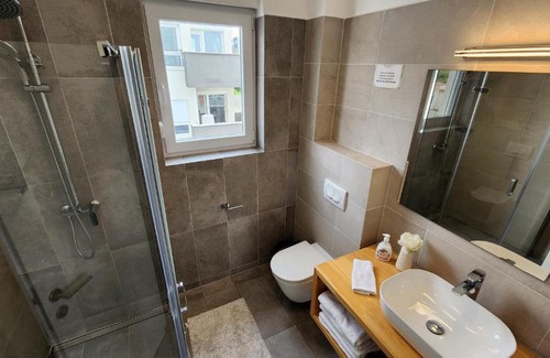 Brinje Apartamento | The Sands LUXE Pool Aparthotel 4