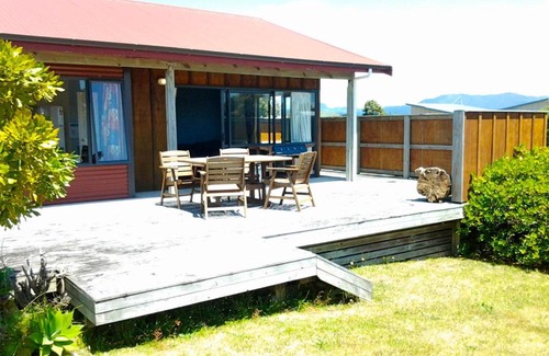 Matarangi Casa | The Sands - Matarangi Holiday House