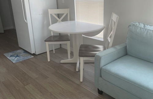 Fort Myers Beach Cabaña | The Sanibel Sunshine Cottage