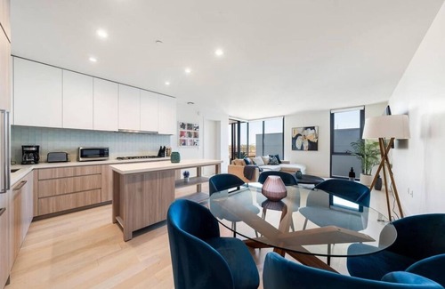Pico Apartamento | The Sapphire Nest Luxe 2BR with Ocean-View Rooftop Heated Pool, Gym & Fire Pit