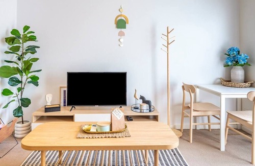 Pyrmont Apartamento | The Scandi Two Adjacent Sun drenched Apartments