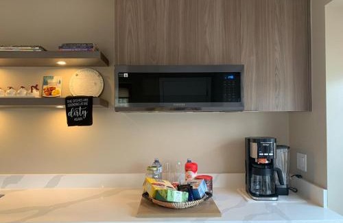 Renfrew-Collingwood Apartamento | The Scandinavian House by Maple Dream Homestay- near Sky train