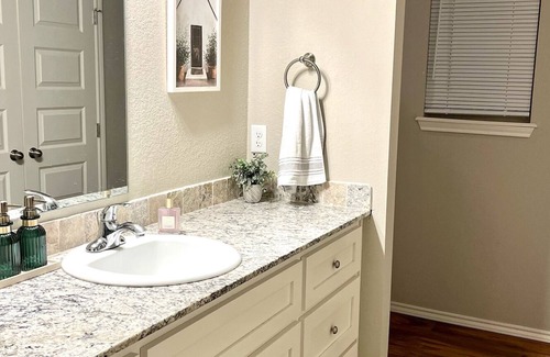 Uniontown Casa | The Scarlet House — brand new, quiet neighborhood, and a home full of character!