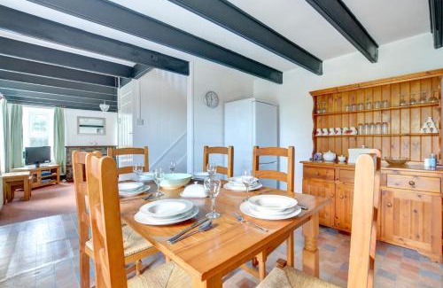 Walwyn's Castle Casa | The School House
