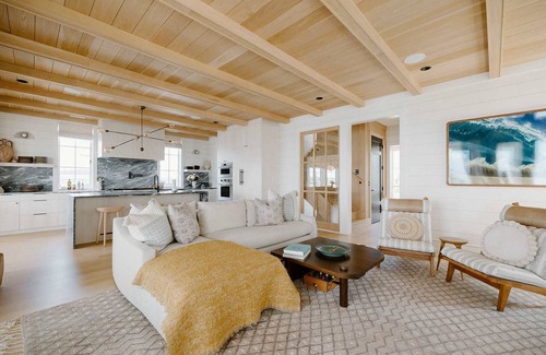 South End Casa | The Seafarer Summary: