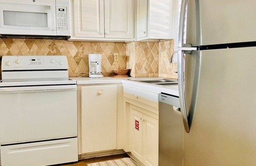 Ocean Cay Apartamento | The Seahorse, 2bed beach paradise, swimming pool!